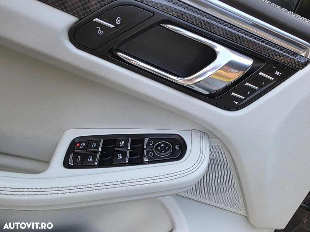 Porsche Macan 3.0 PDK S - 11