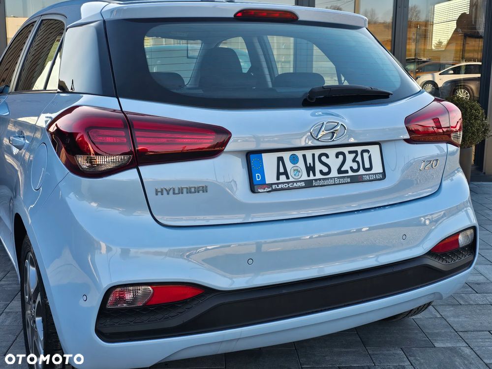 Hyundai i20 blue 1.2 Trend - 33