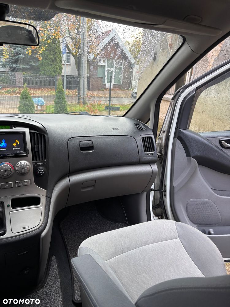 Hyundai H-1 2.5 CRDi Travel Comfort - 14