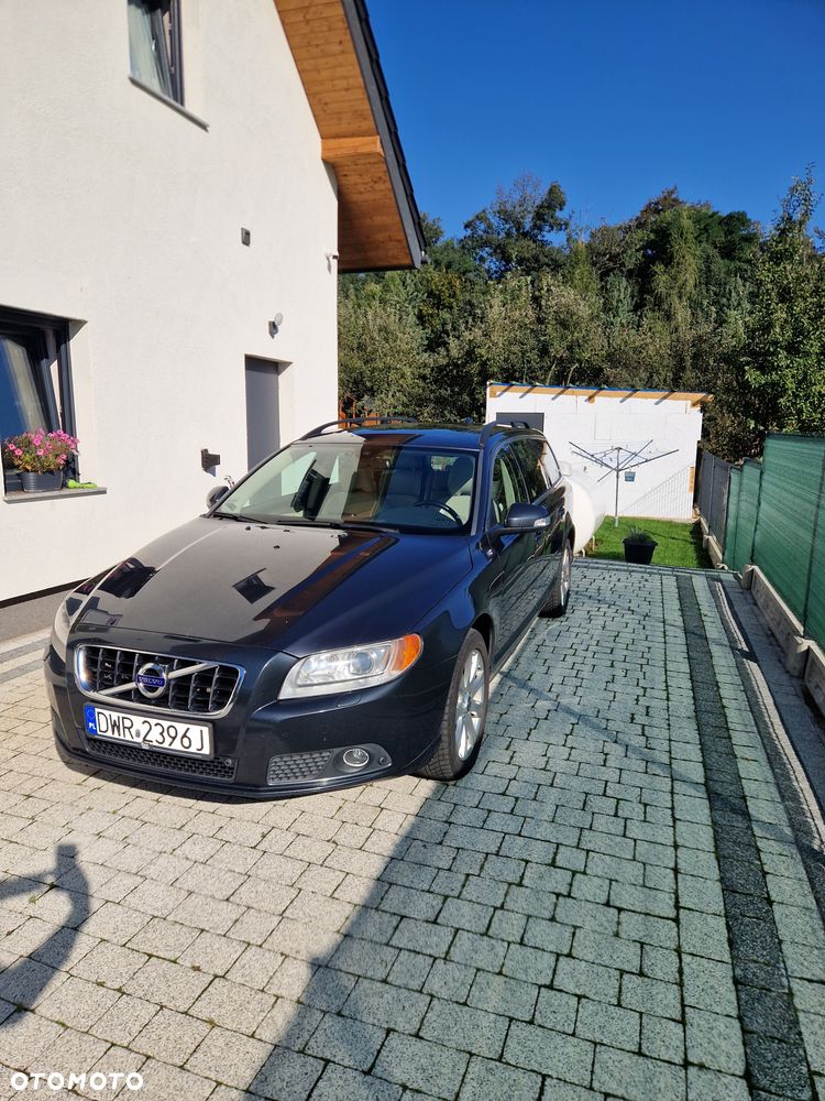 Volvo V70 III (2007-) D3 Momentum, 2010