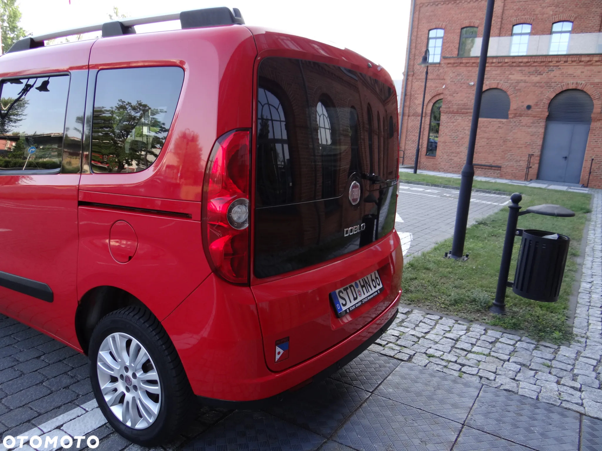 Fiat Doblo 1.4 16V Emotion - 14