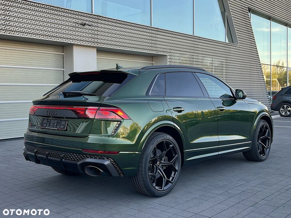 Audi RS Q8 - 7
