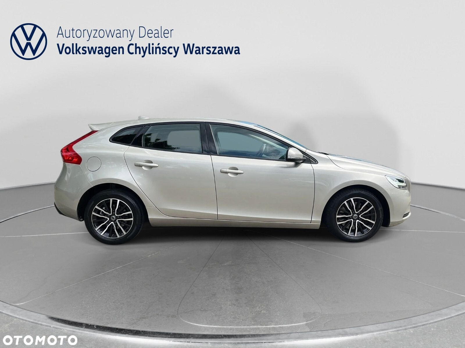 Volvo V40 D3 Drive-E Momentum - 7