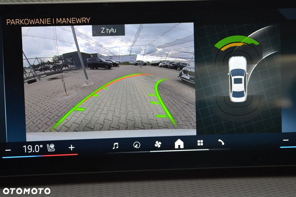 BMW Seria 3 318i M Sport - 10