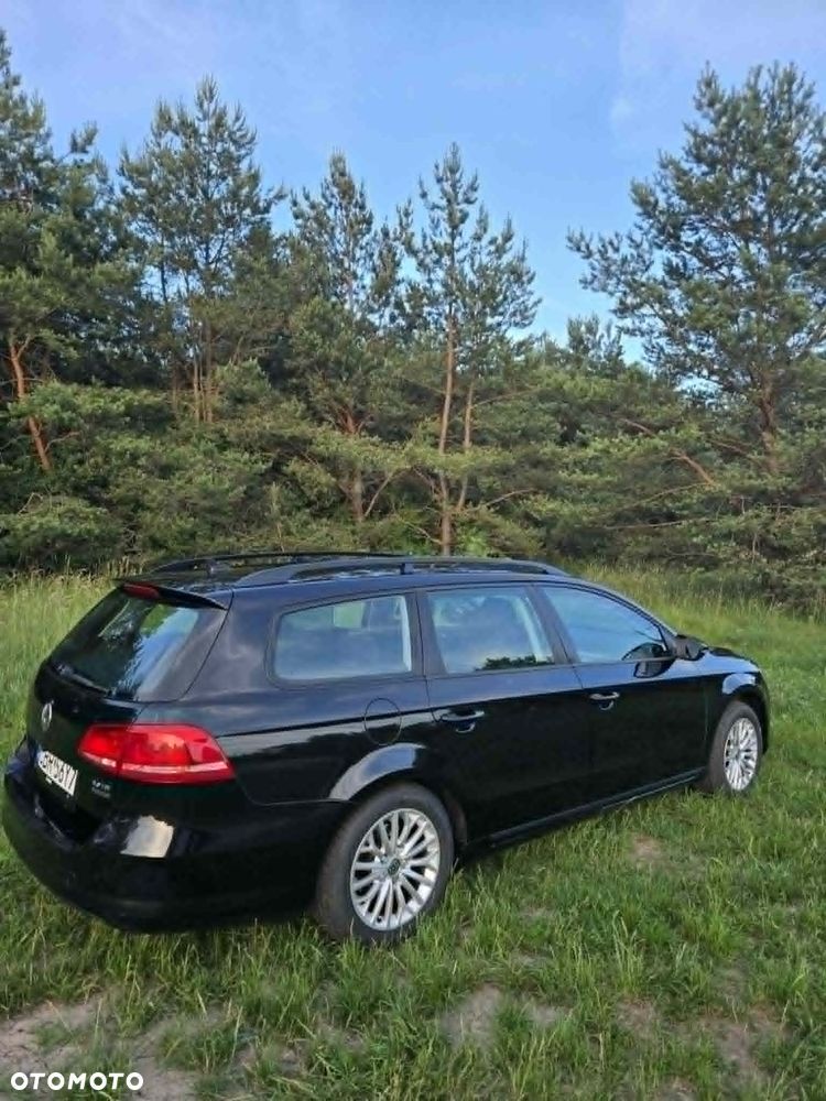 Volkswagen Passat 2.0 TDI BlueMotion Technology Trendline - 4