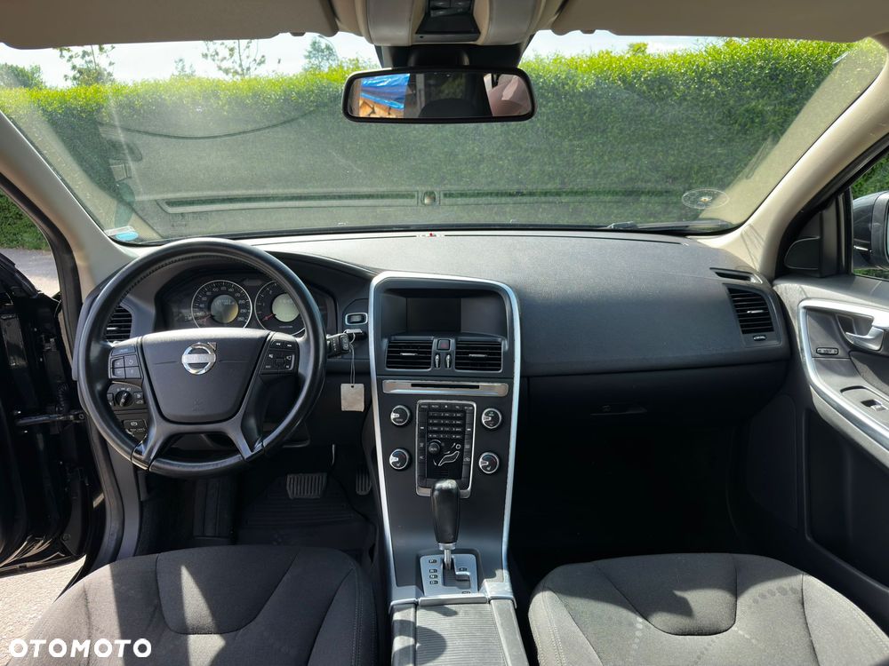 Volvo XC 60 D3 Momentum - 5