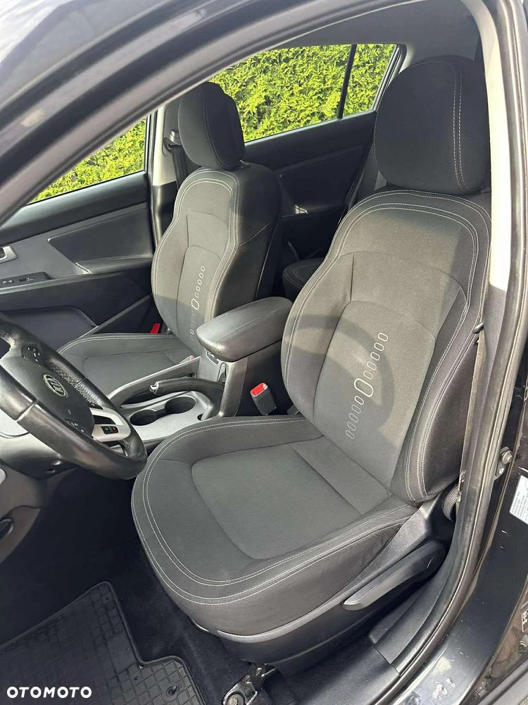 Kia Sportage 2.0 CRDI 4WD Dream-Team Edition - 19