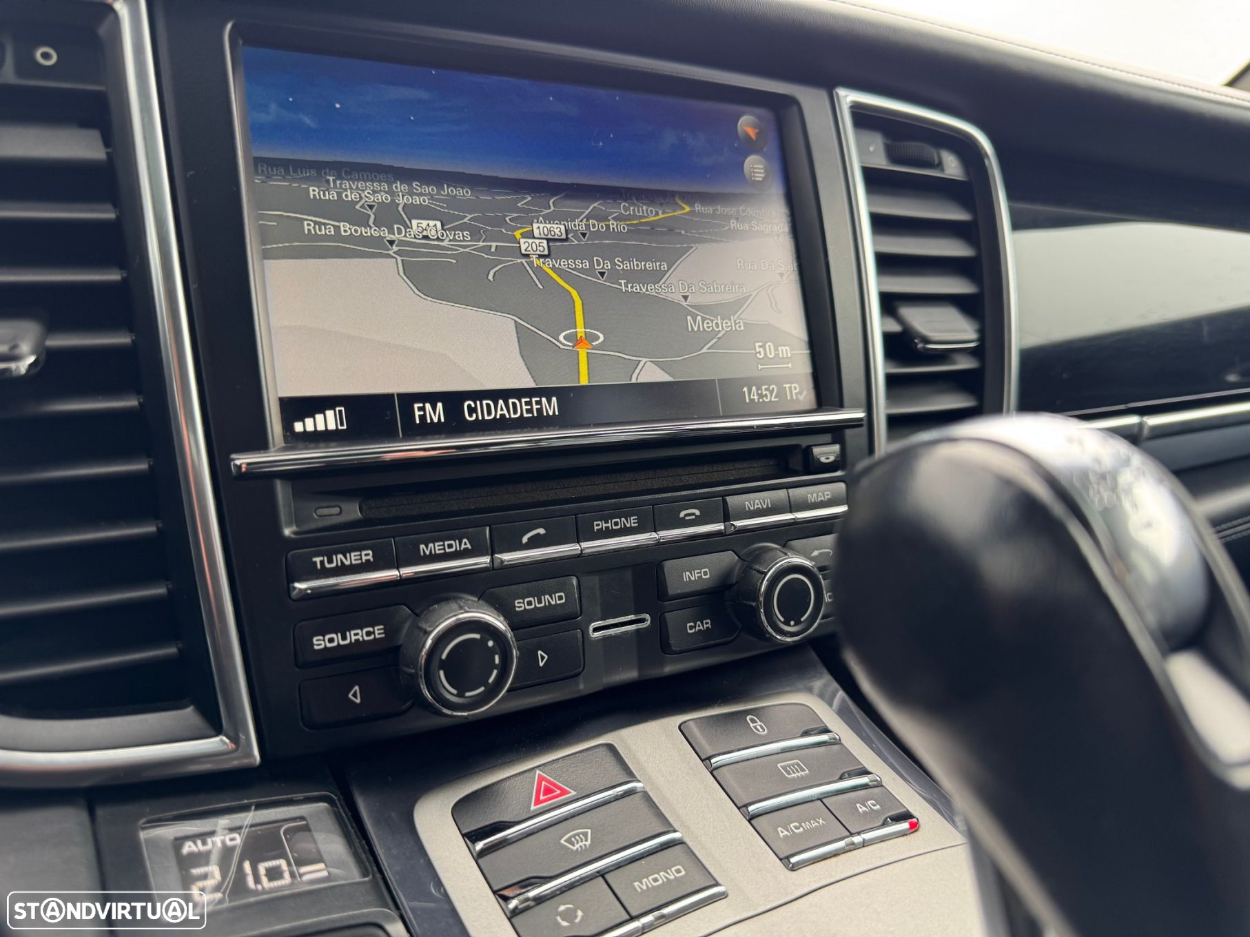 Porsche Panamera Platinum Edition - 14