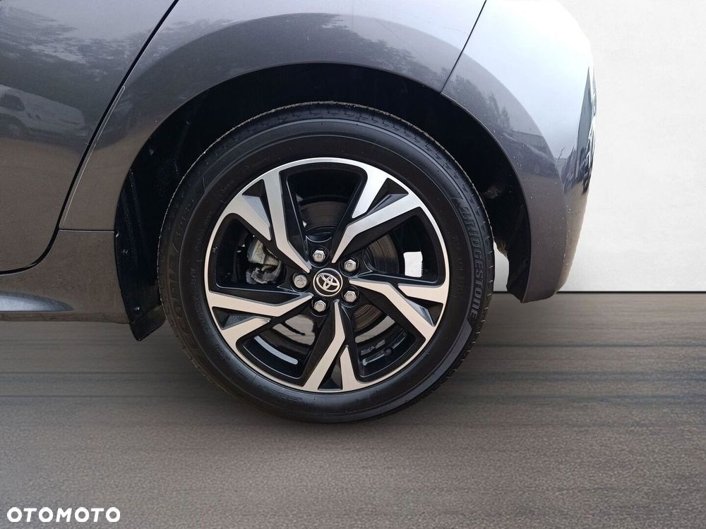 Toyota Yaris Hybrid 1.5 Style - 34