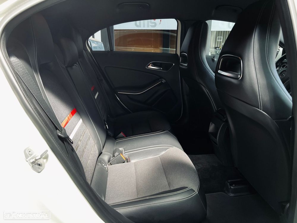 Mercedes-Benz A 180 CDI BE AMG Line - 29