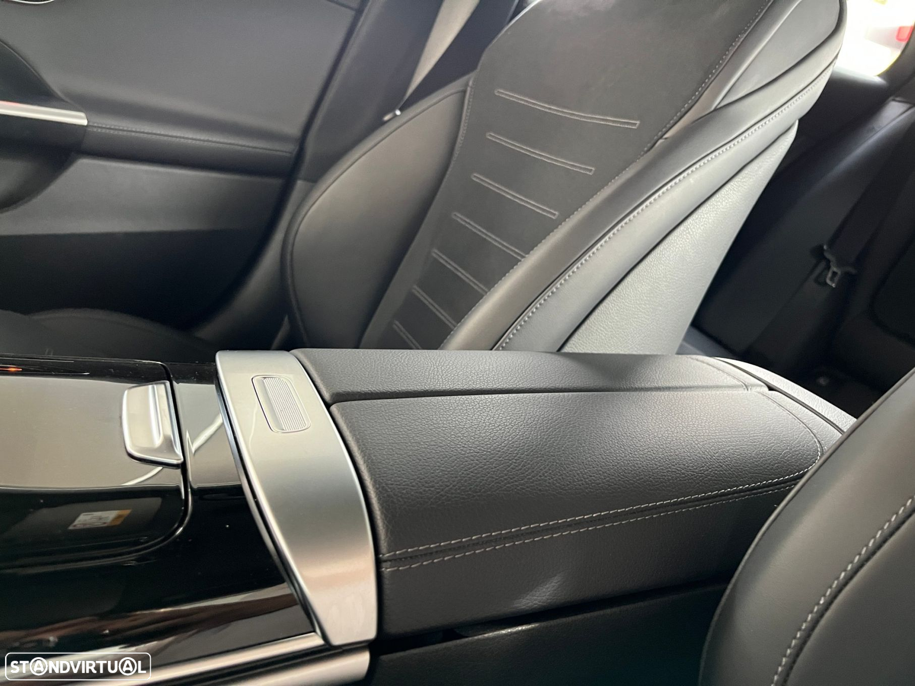 Mercedes-Benz C 300 e AMG Line - 32