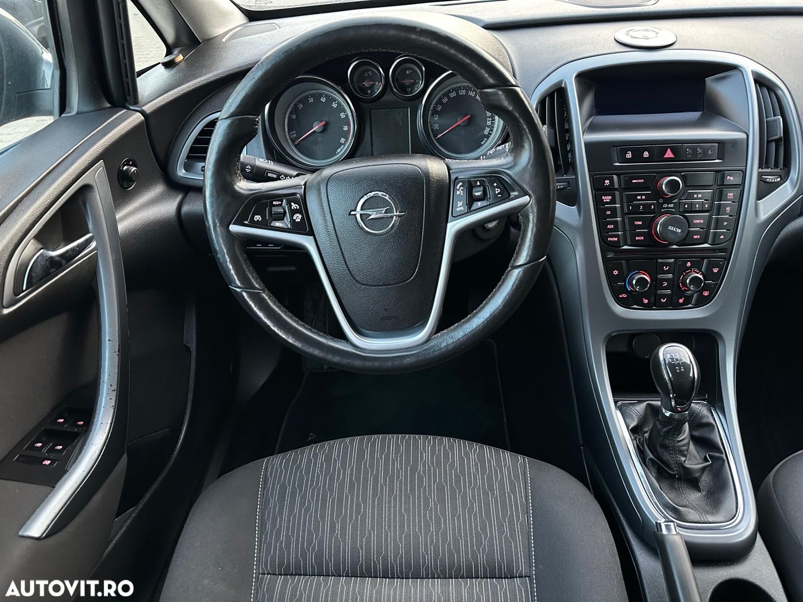 Opel Astra 1.4 Sports Tourer ecoFLEX Design Edition - 4