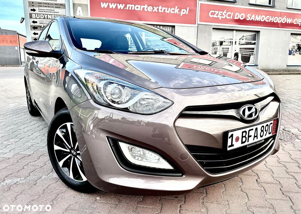 Hyundai i30 1.4 Premium - 19