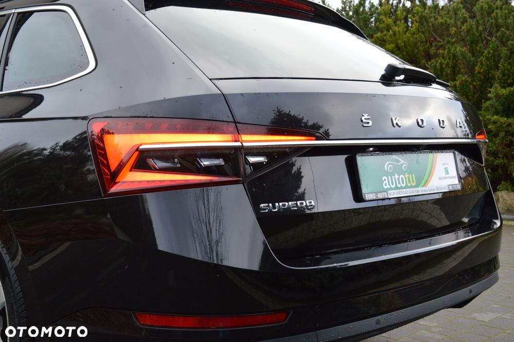 Skoda Superb 2.0 TDI SCR Sportline DSG - 38