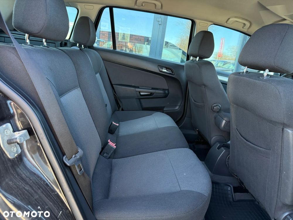 Opel Astra 1.6 Active - 24