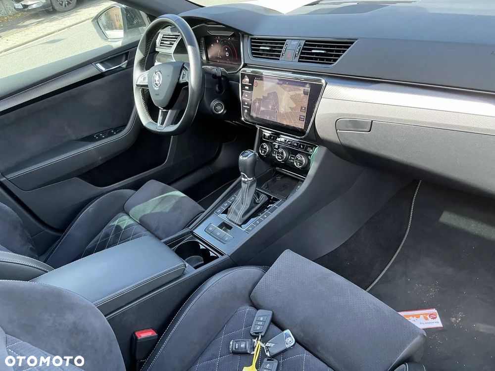 Skoda Superb 2.0 TDI SCR Sportline DSG - 19