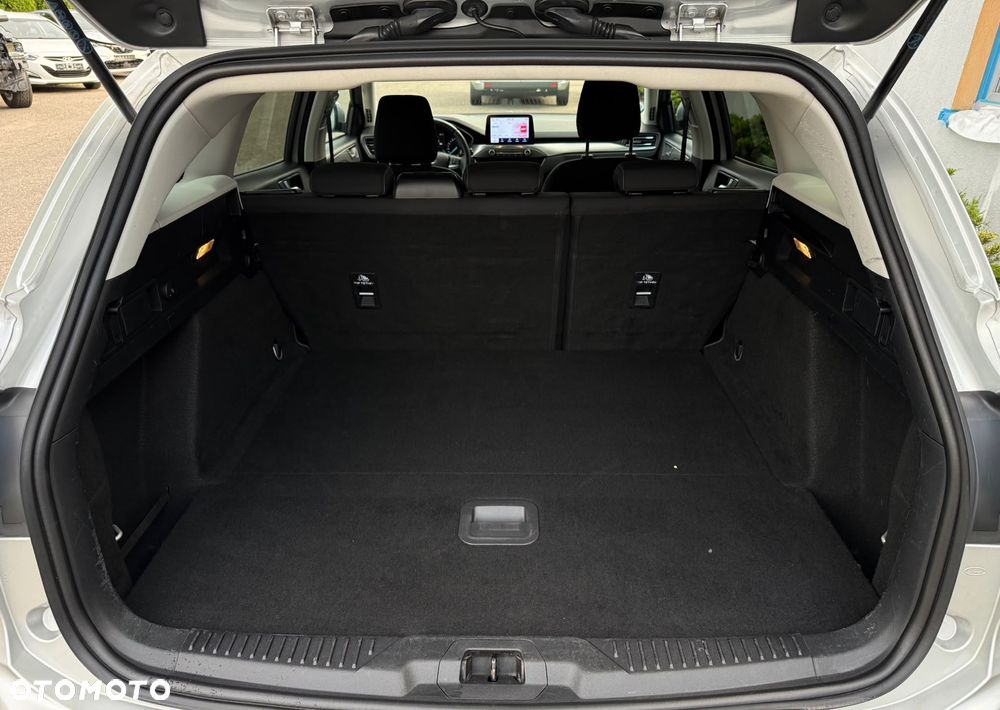 Ford Focus 2.0 EcoBlue STart-Stopp-System TITANIUM - 21