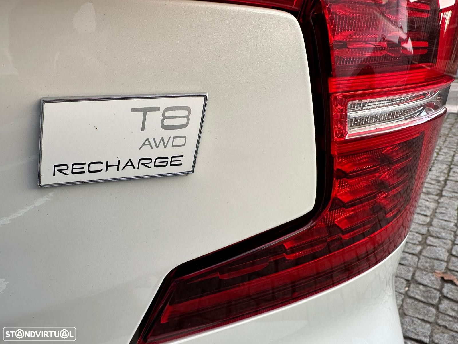 Volvo S60 2.0 T8 PHEV R-Design AWD - 10