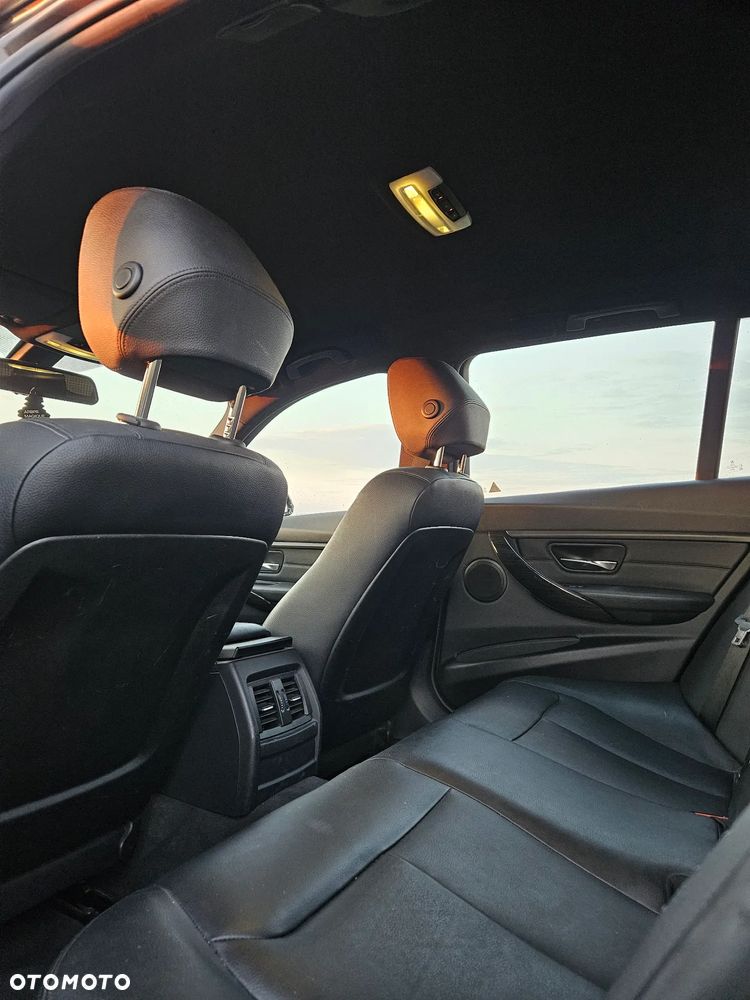 BMW Seria 3 320d Efficient Dynamics Edition Edition Luxury Line Purity - 12