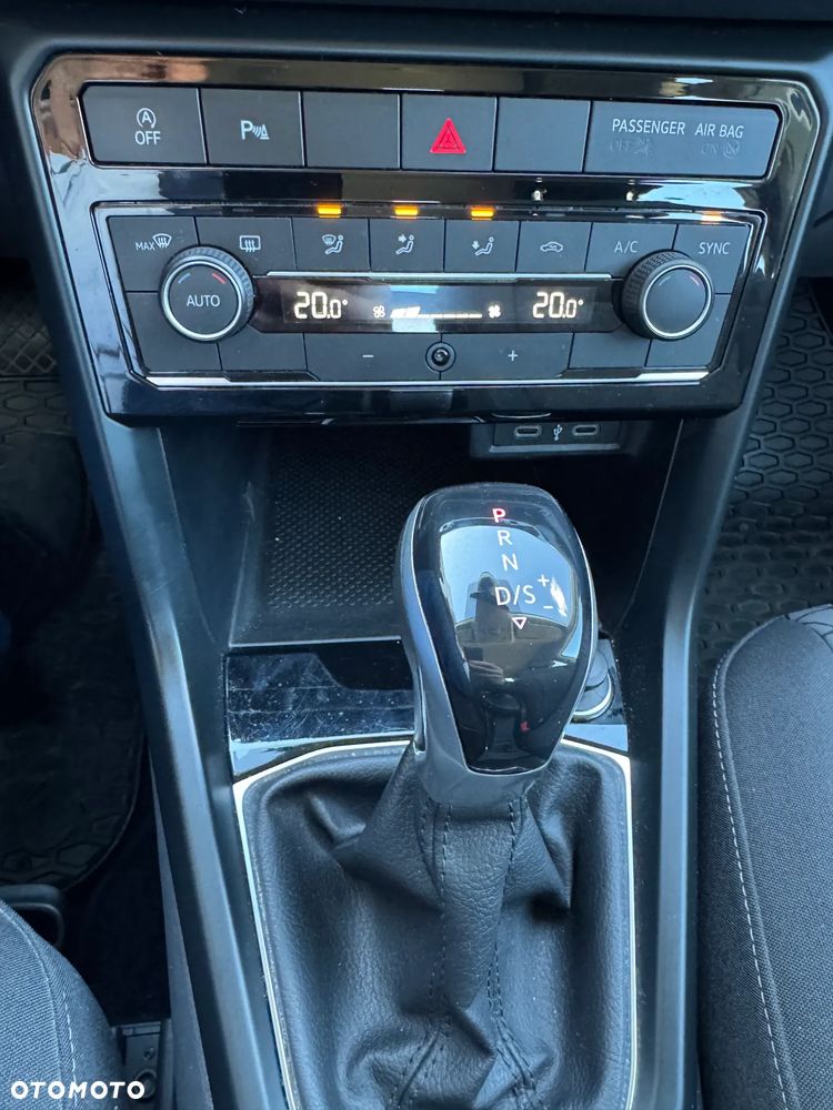 Volkswagen T-Cross 1.0 TSI Life DSG - 23