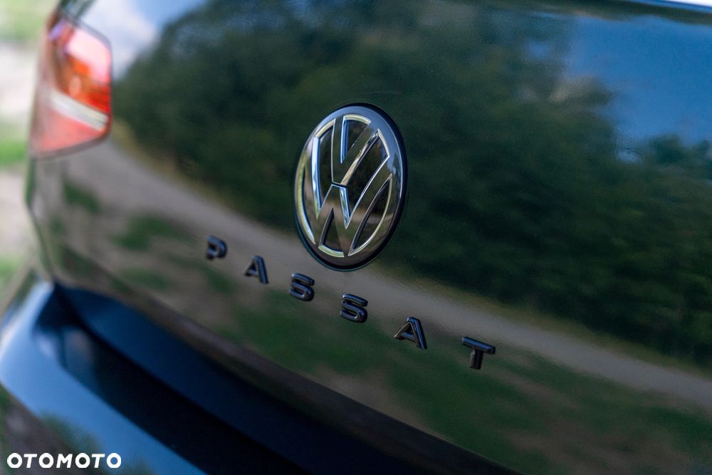 Volkswagen Passat - 10