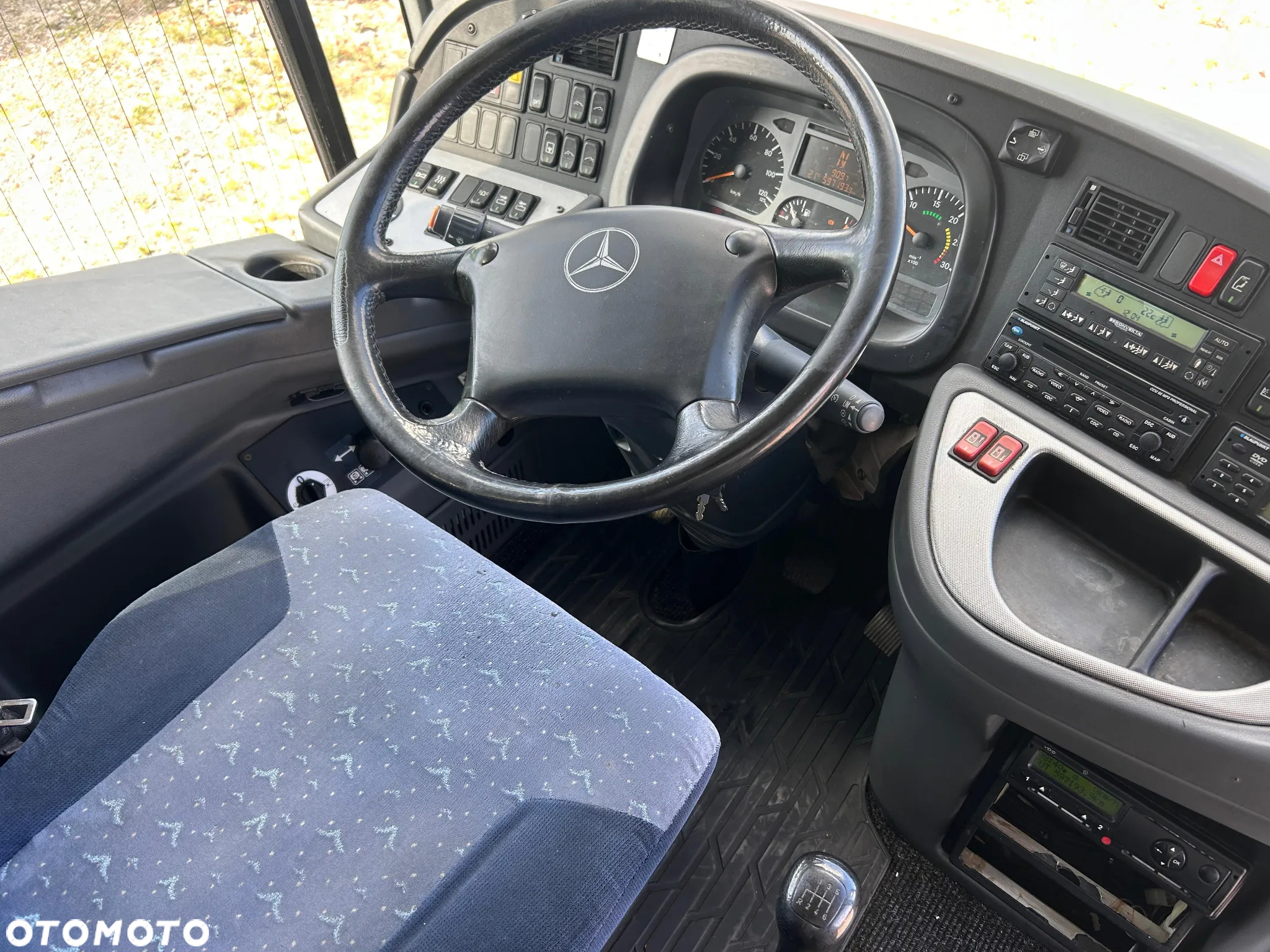Mercedes-Benz Tourino - 13