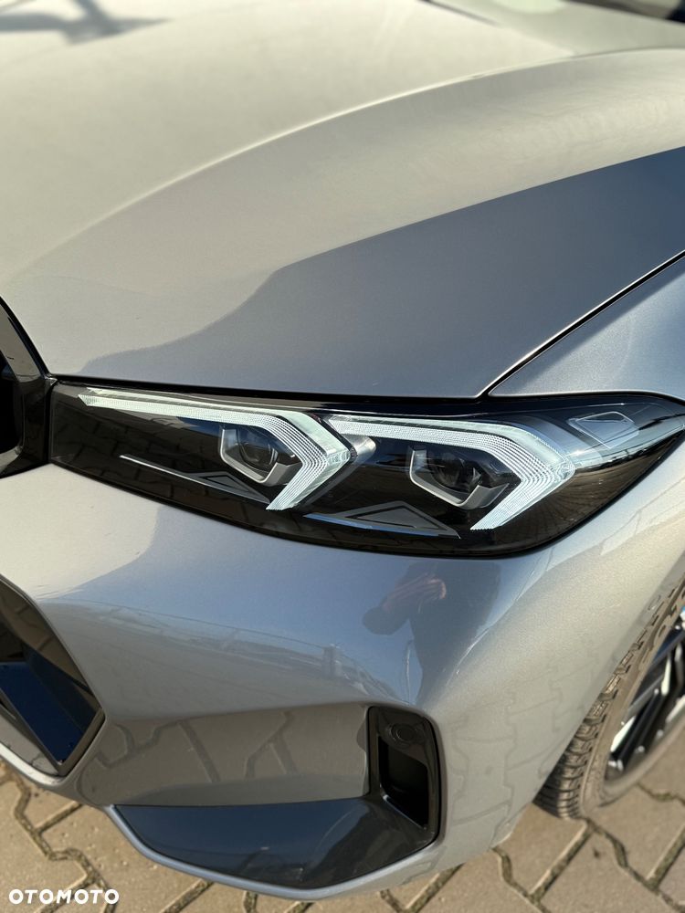 BMW Seria 3 330i M Sport sport - 9