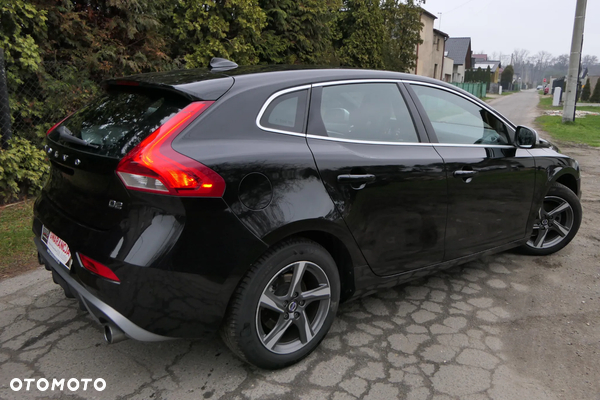 Volvo V40 D2 RDesign