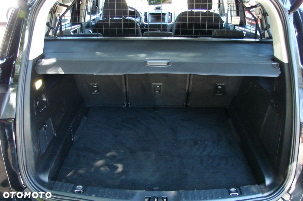 Ford S-Max - 24
