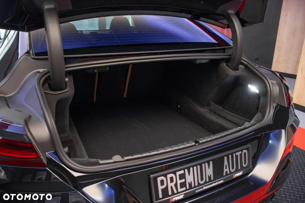 BMW Seria 8 - 9