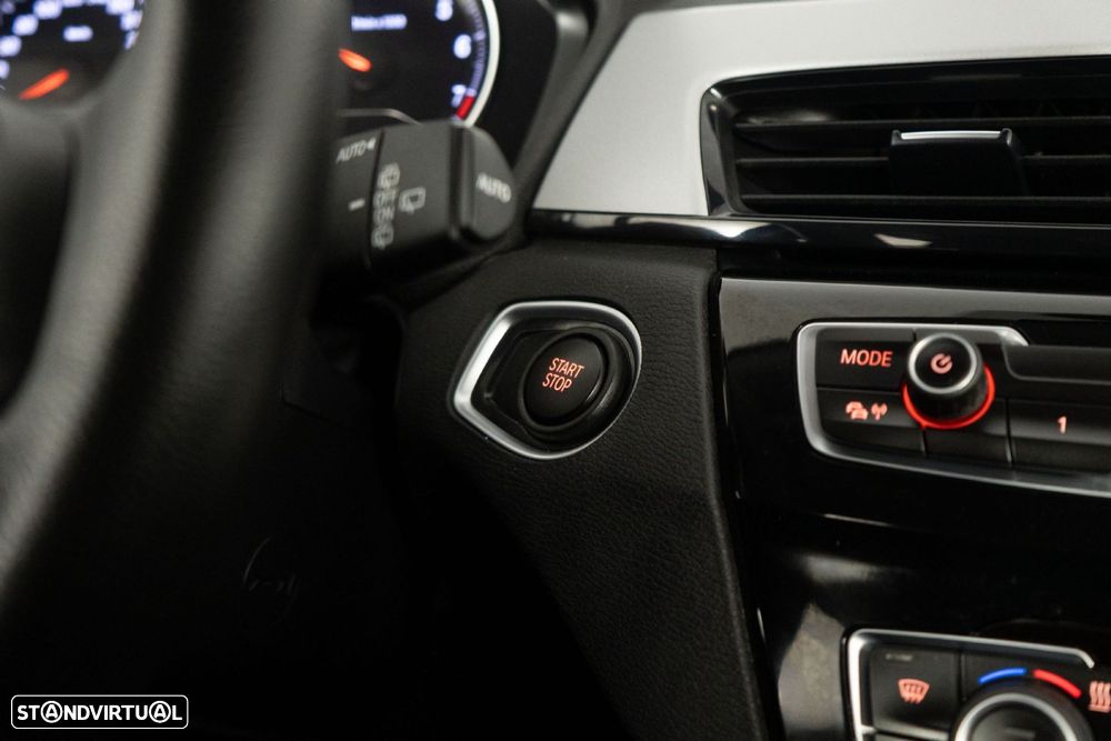 BMW X1 25 e xDrive Corporate Edition - 21