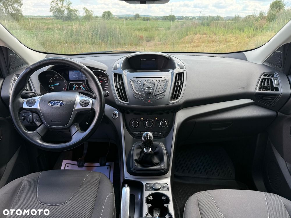 Ford Kuga 1.5 EcoBoost 2x4 Titanium - 8