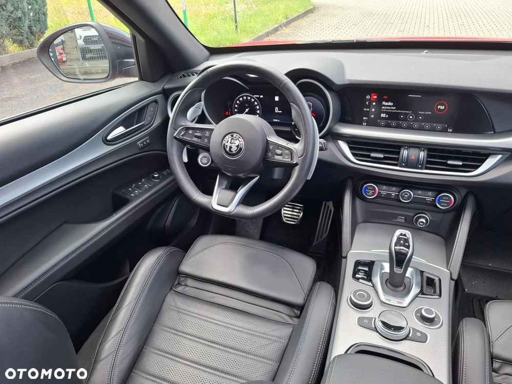 Alfa Romeo Stelvio 2.0 Turbo Veloce Q4 - 16