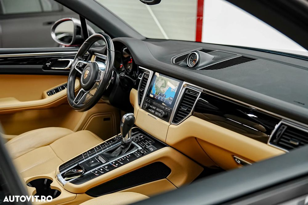 Porsche Macan - 14