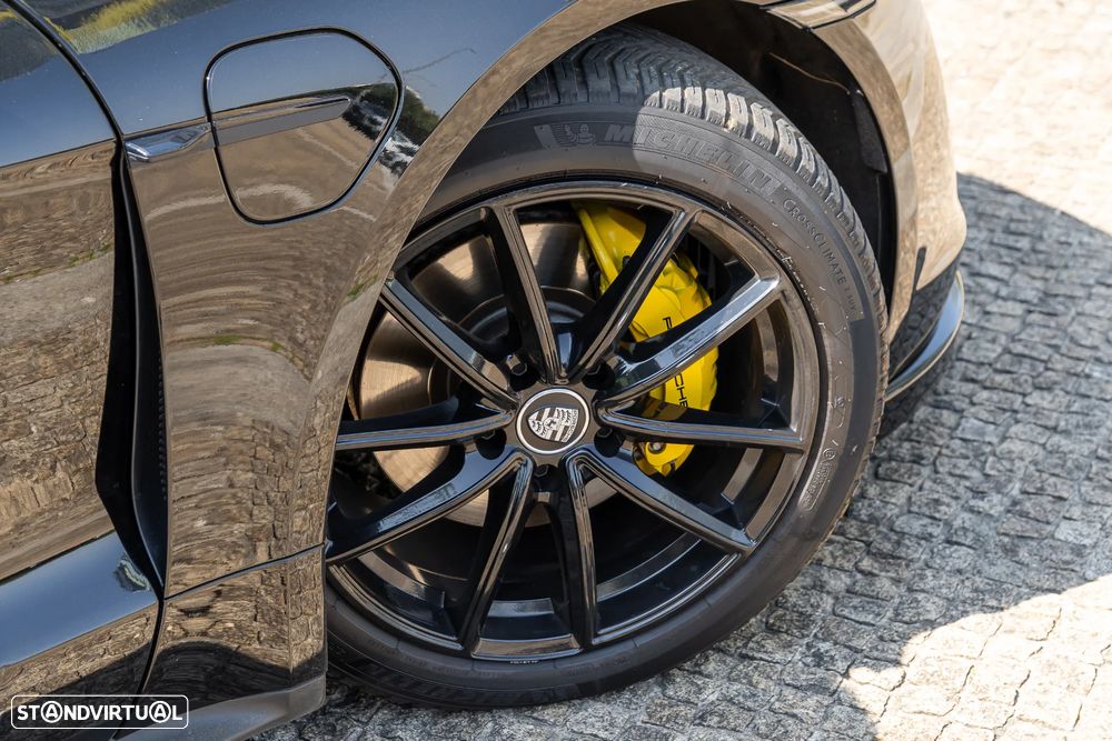 Porsche Taycan Standard - 4