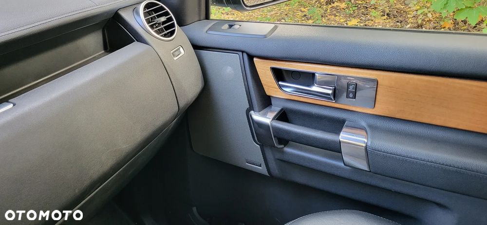 Land Rover Discovery - 16