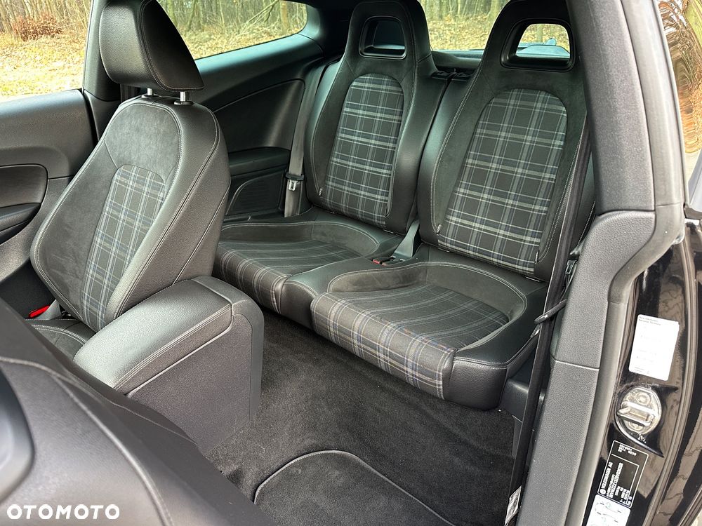 Volkswagen Scirocco 2.0 TSI Edition - 17