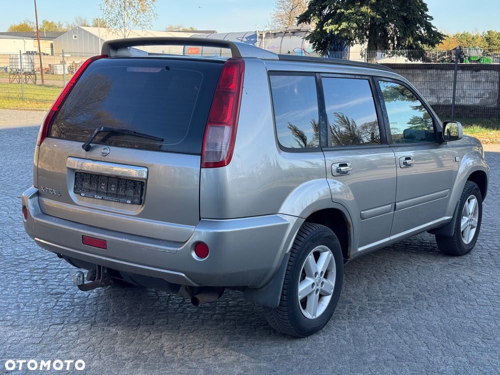 Nissan X-Trail 2.5 4x4 Elegance - 7