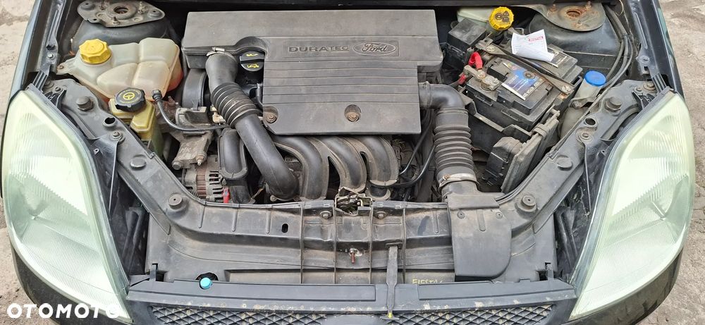 Ford Fiesta 1.4 Ghia - 15