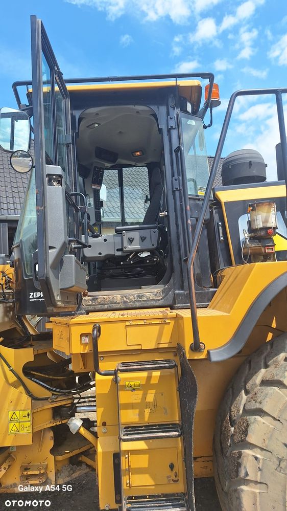 Caterpillar 966K - 6