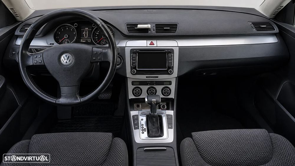 VW Passat 2.0 TDI Confortline DSG - 3