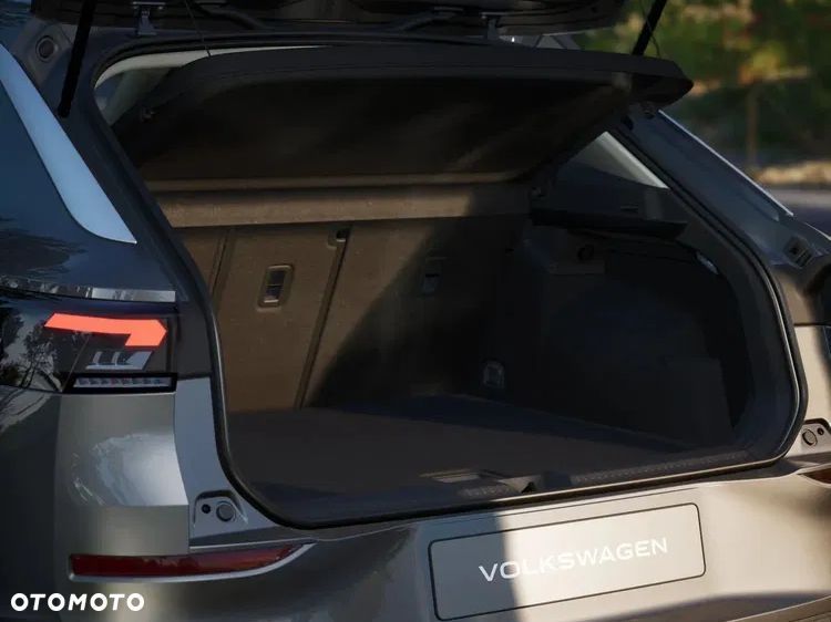 Volkswagen T-Roc 1.5 eTSI Life DSG - 8