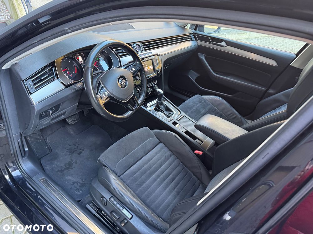 Volkswagen Passat 2.0 TDI SCR DSG Highline - 22