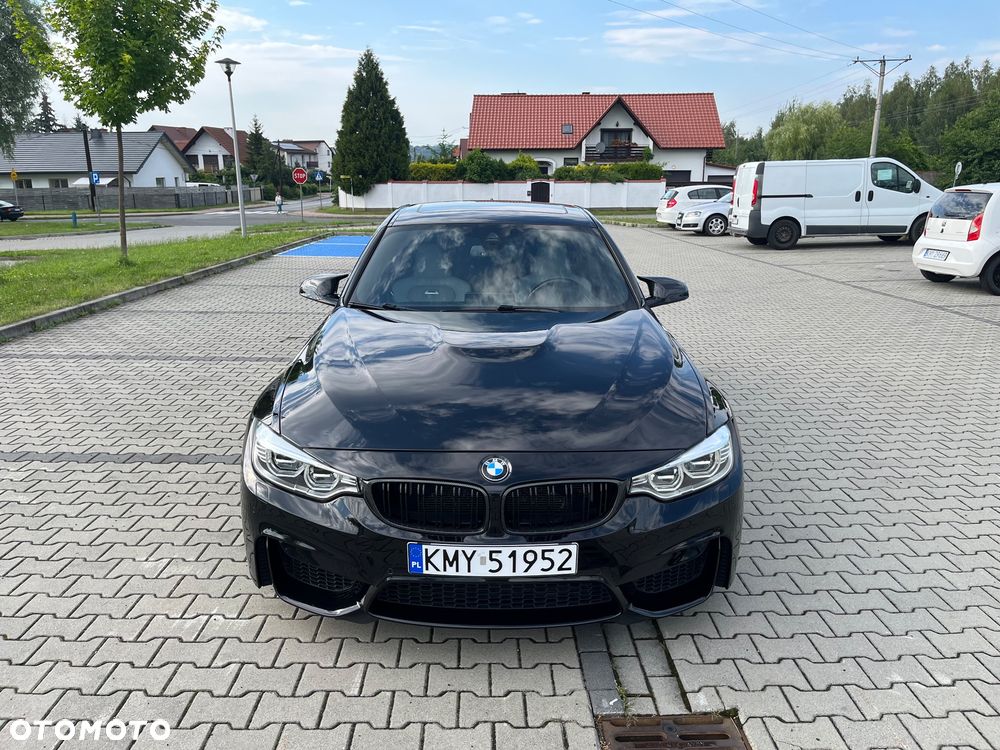 BMW M3 DKG - 2