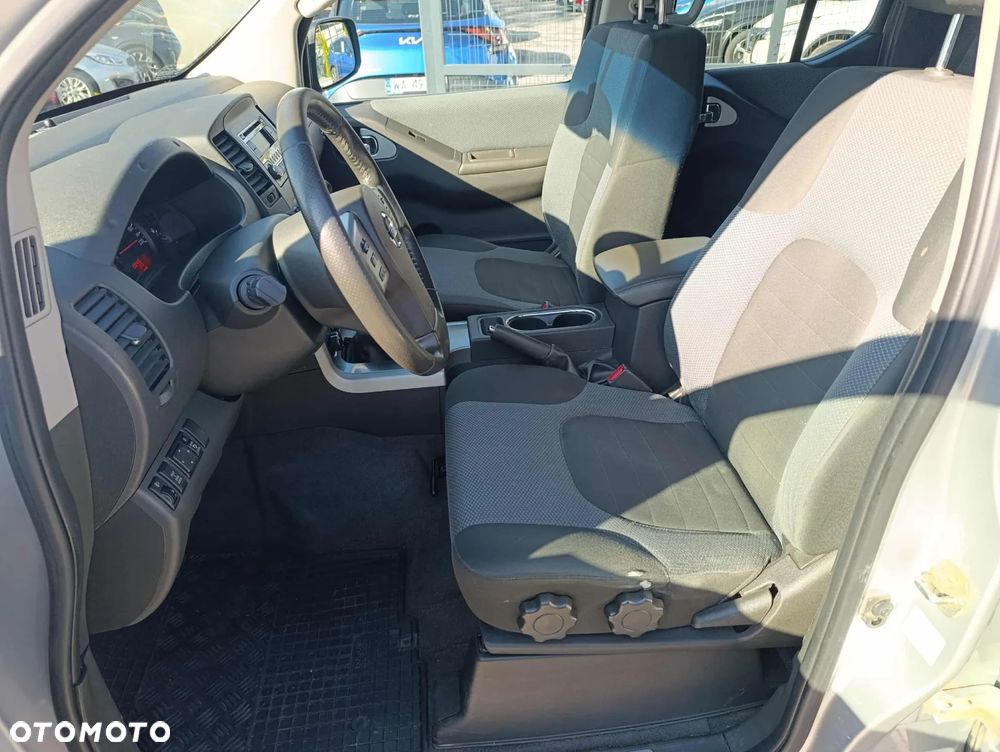 Nissan Navara 2.5 D LE Long - 7