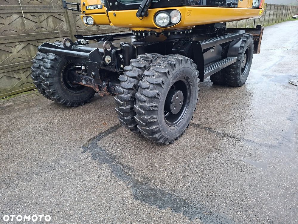 Caterpillar CAT M 318 D - 23