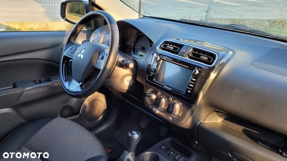 Mitsubishi Space Star 1.2 - 11