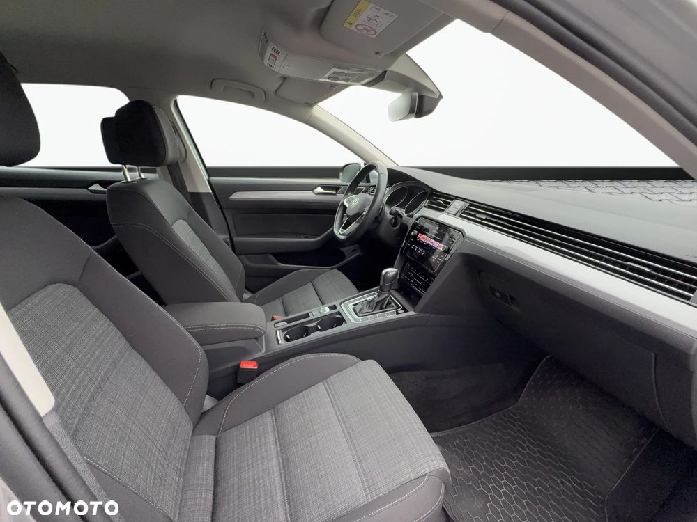 Volkswagen Passat 2.0 TSI Business DSG - 10