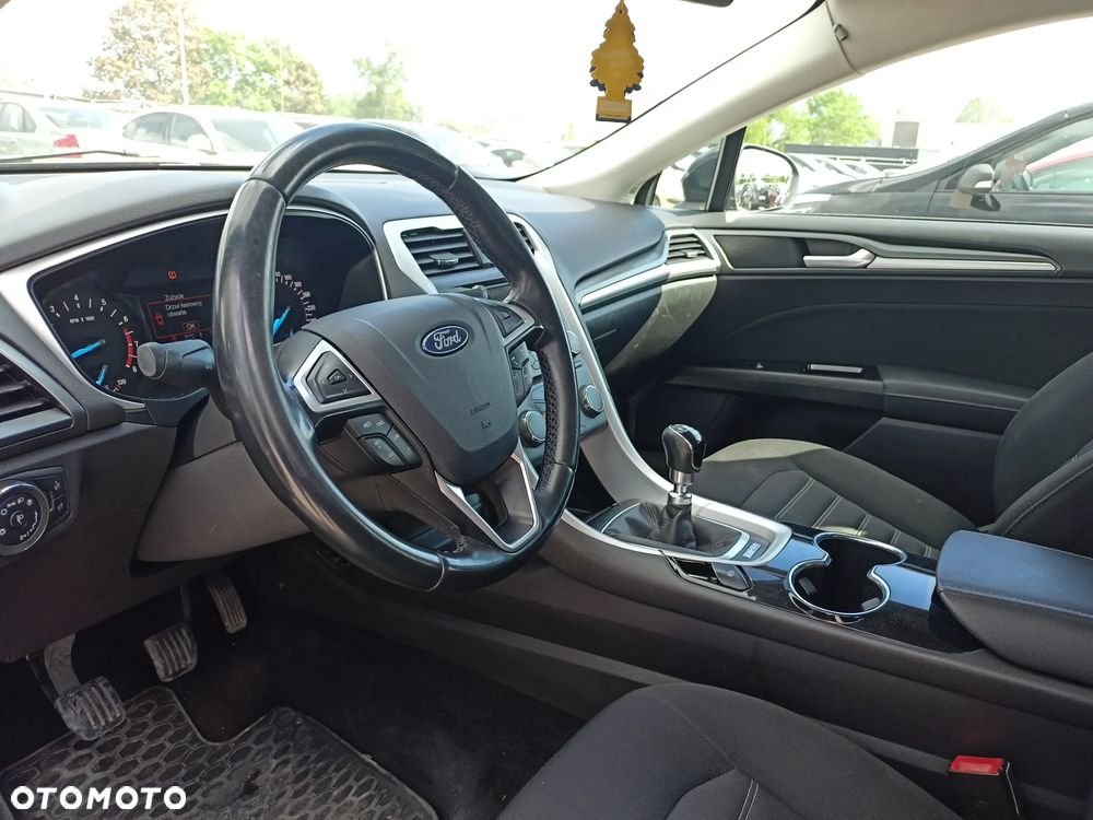 Ford Mondeo - 8