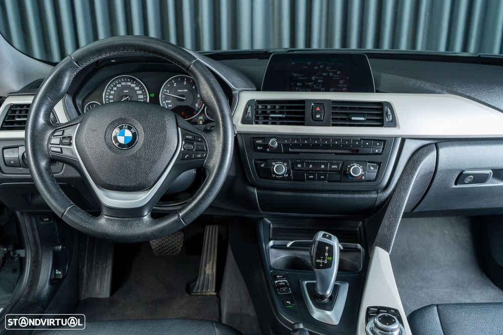 BMW 318 Gran Turismo d Aut. - 11